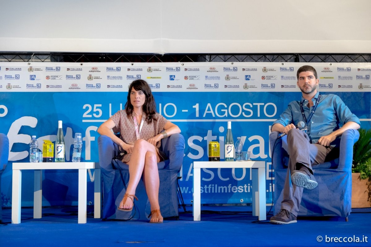 L'incontro dopo la proiezione del documentario 'This is not paradise'
